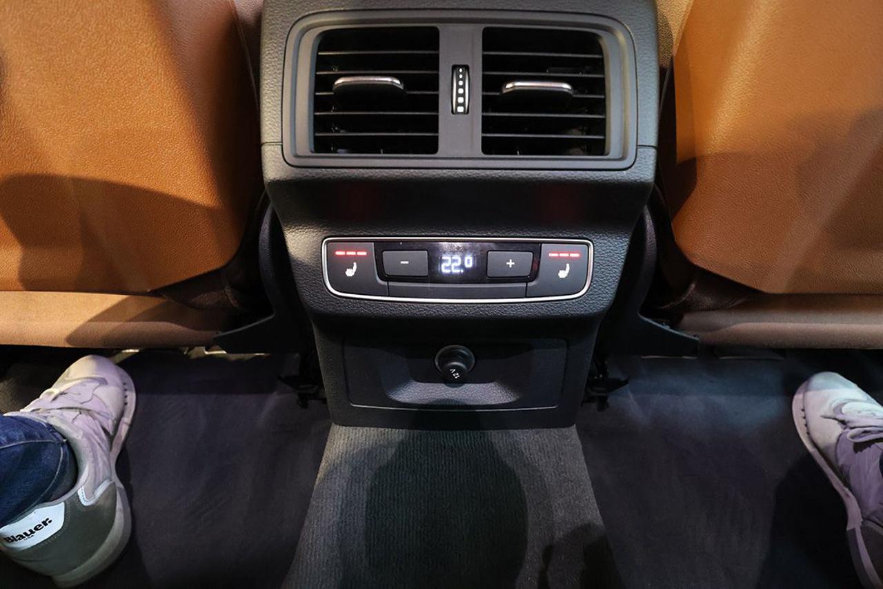 AUDI Q5 40 TDI Quattro S-Tronic Business - 45