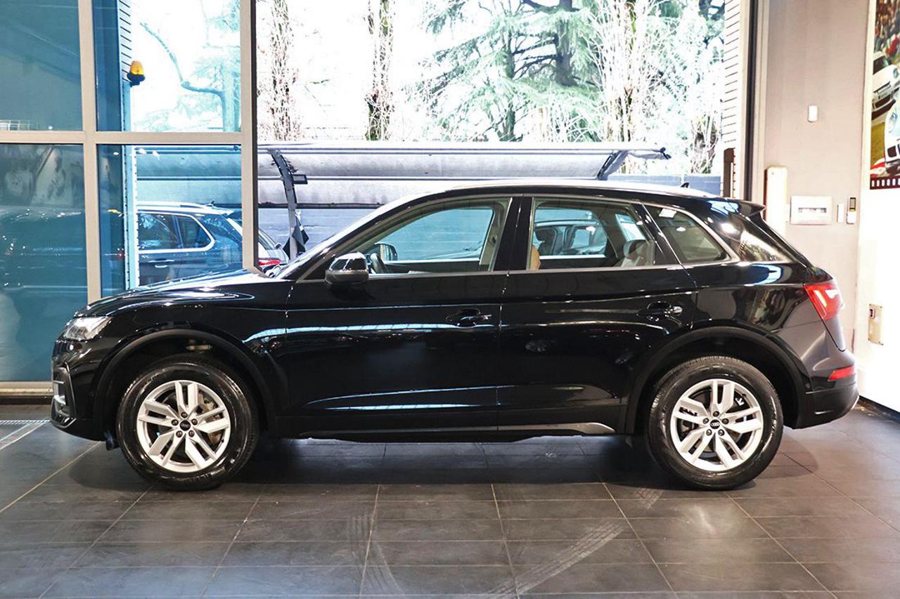 AUDI Q5 40 TDI Quattro S-Tronic Business - 3