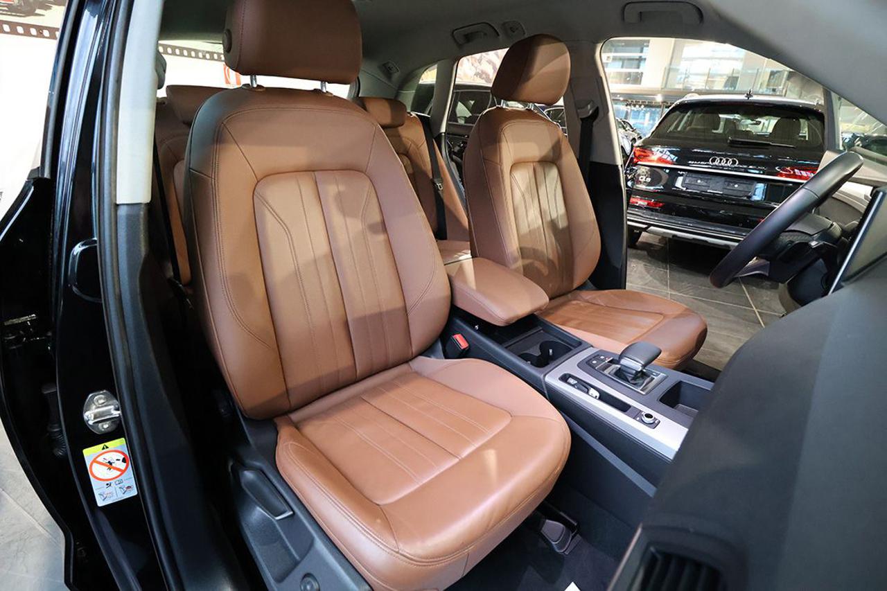 AUDI Q5 40 TDI Quattro S-Tronic Business - 17