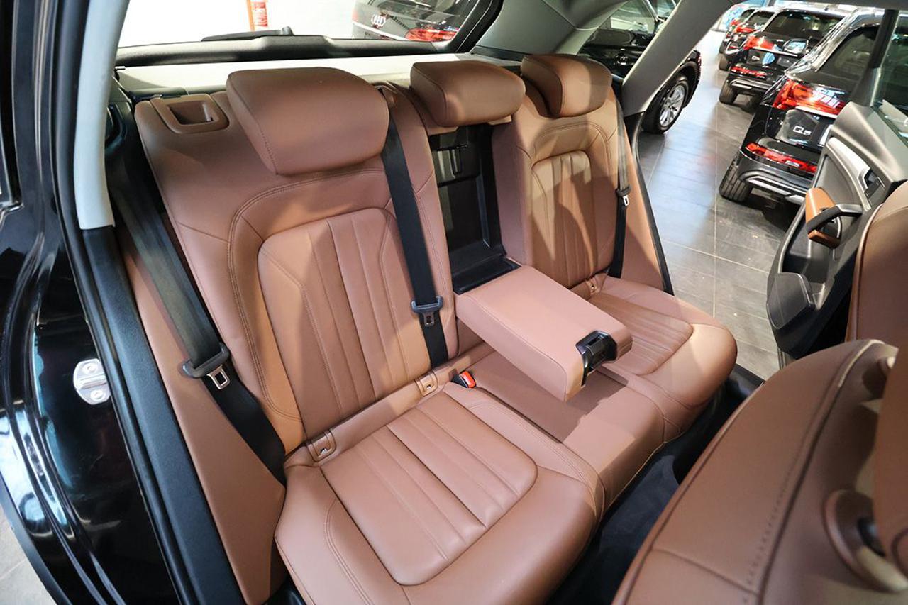 AUDI Q5 40 TDI Quattro S-Tronic Business - 20