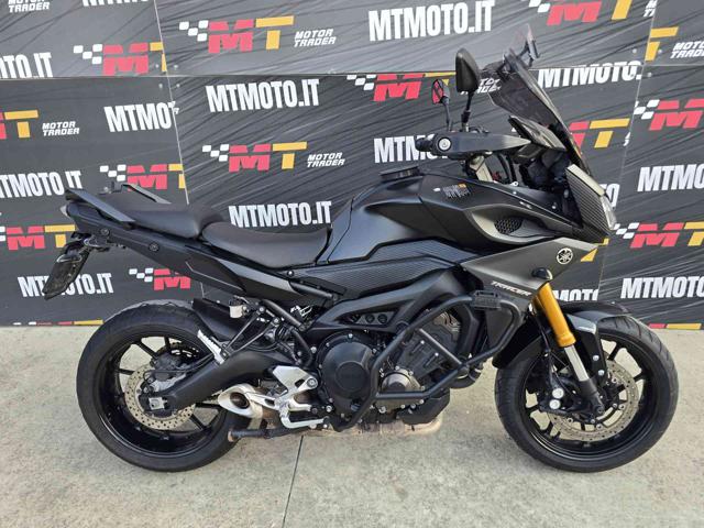 YAMAHA Tracer 900 Nero pastello