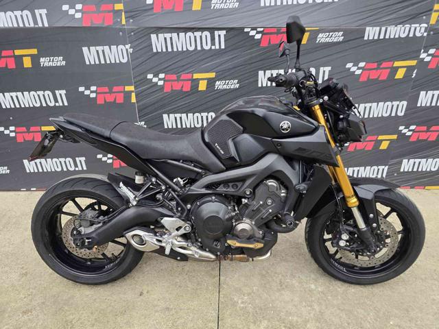 YAMAHA MT-09 Nero pastello