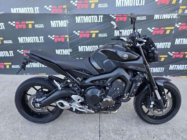 YAMAHA MT-09 Nero pastello