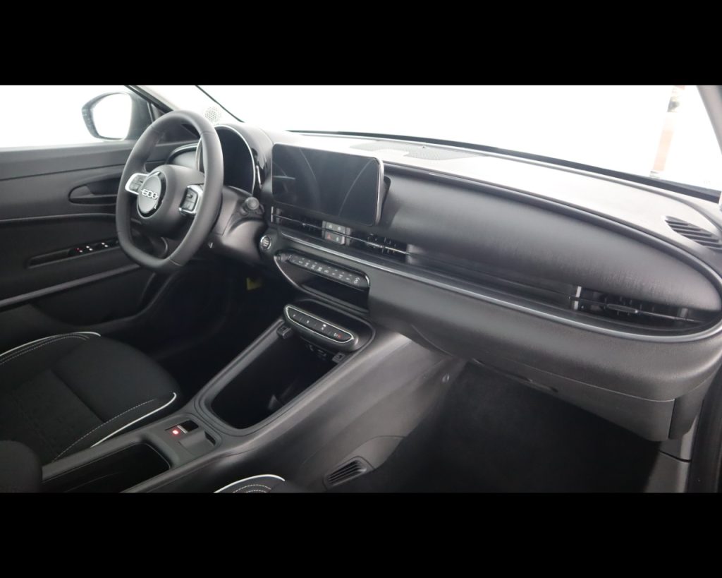 FIAT 600 POP 1.2 Hybrid 100cv - 16