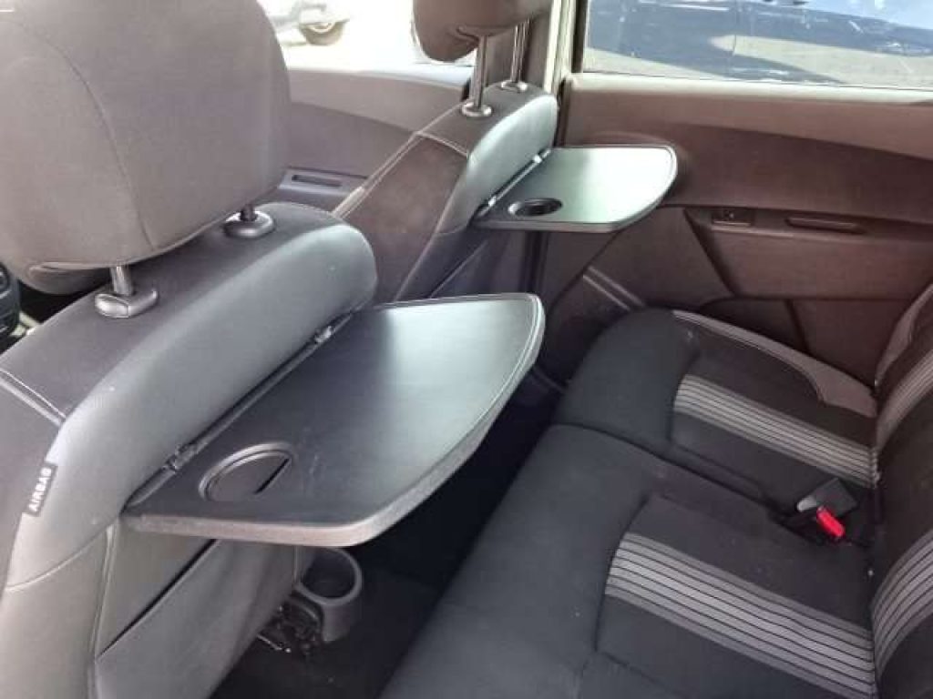 DACIA Lodgy Stepway 1.5 blue dci s - 13