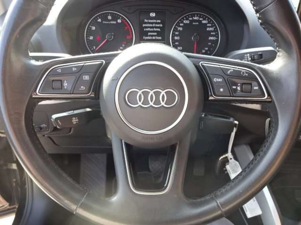 AUDI Q2 I  35 1.5 tfsi Admired s-tronic - 12