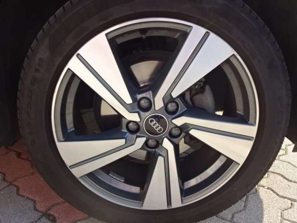 AUDI Q2 I  35 1.5 tfsi Admired s-tronic - 14