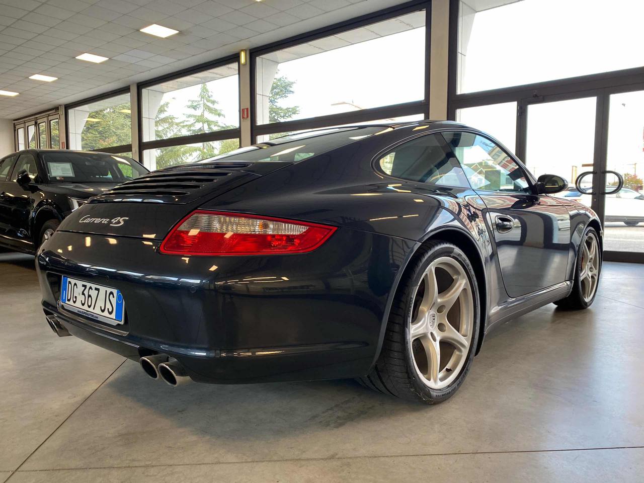PORSCHE 911 Carrera 4S Coupé - 5