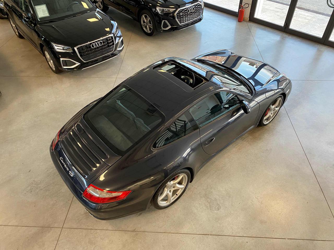 PORSCHE 911 Carrera 4S Coupé - 7