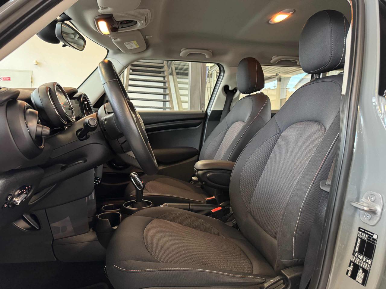 MINI Cooper 1.5 Cooper Camden 5 porte Cambio Automatico - 10