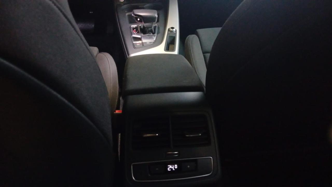 AUDI A5 SPB 40 TFSI S tronic S line edition - 9