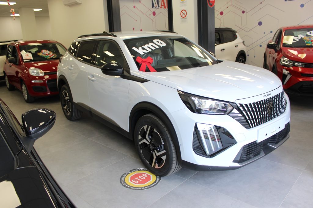 PEUGEOT 2008 PureTech 100 S&S Allure -KM0 