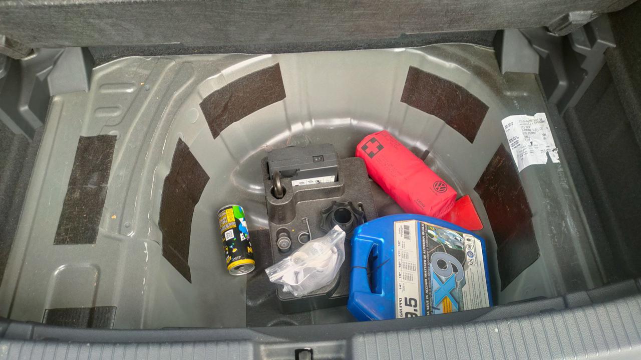 VOLKSWAGEN T-Cross 1.0 TSI 95 CV Business BENZINA - 6