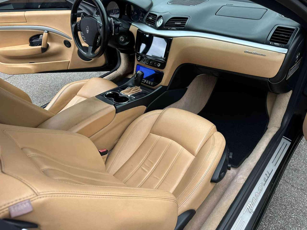 MASERATI GranTurismo 4.2 V8 - 10