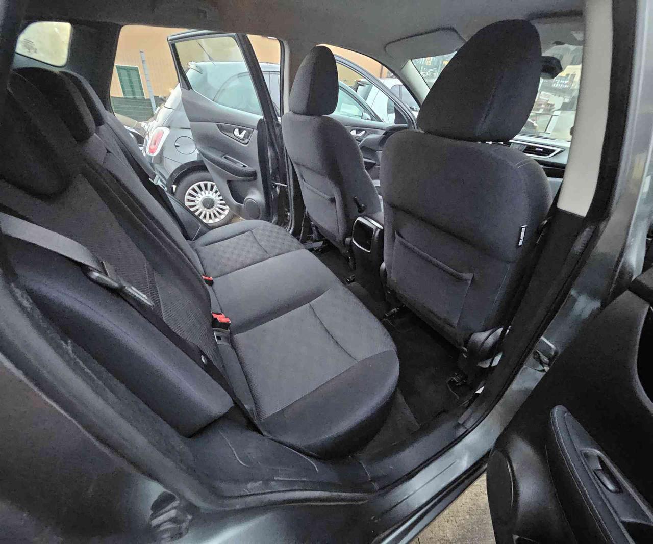 NISSAN Qashqai 1.2 DIG-T Tekna - 12