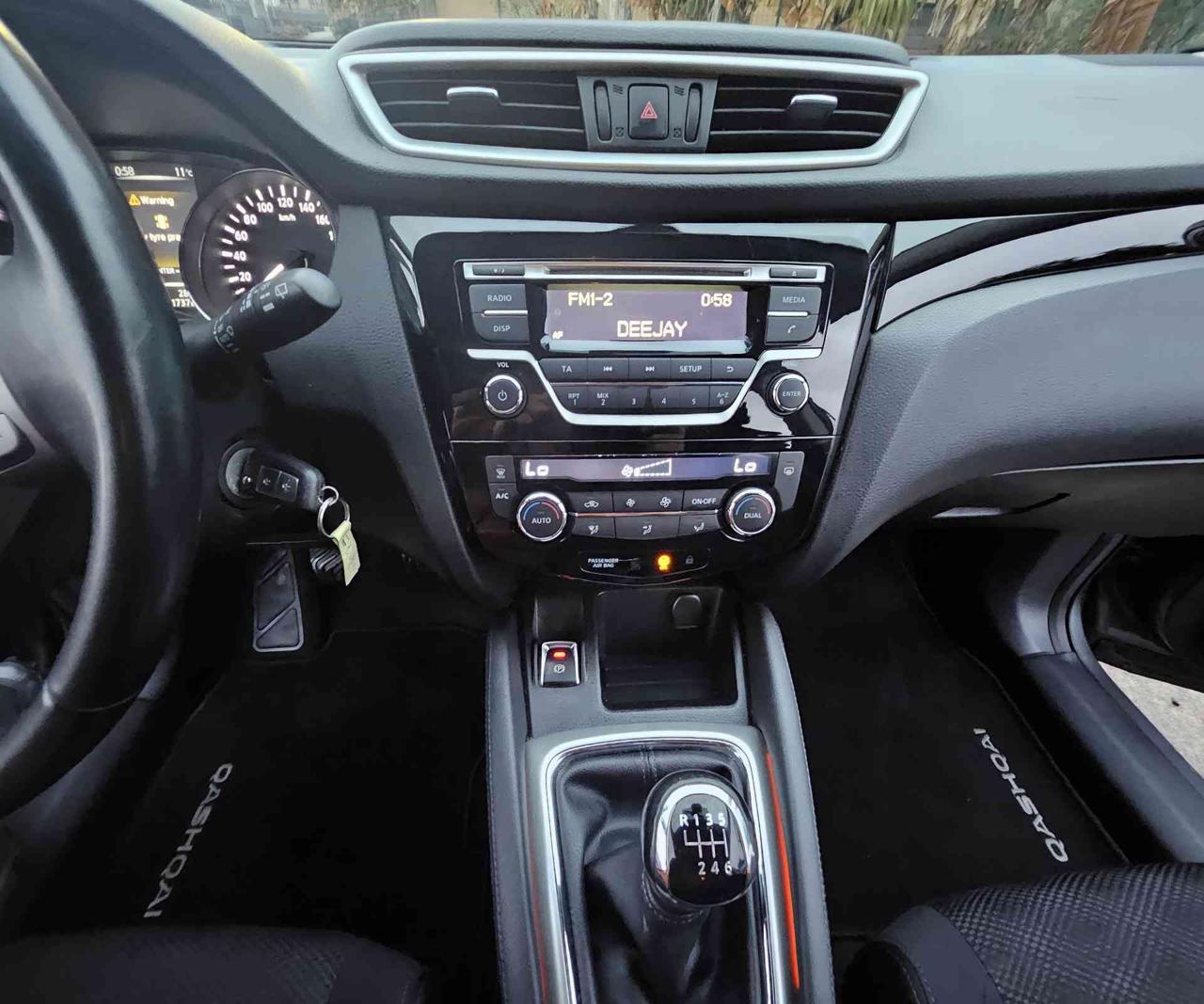 NISSAN Qashqai 1.2 DIG-T Tekna - 13