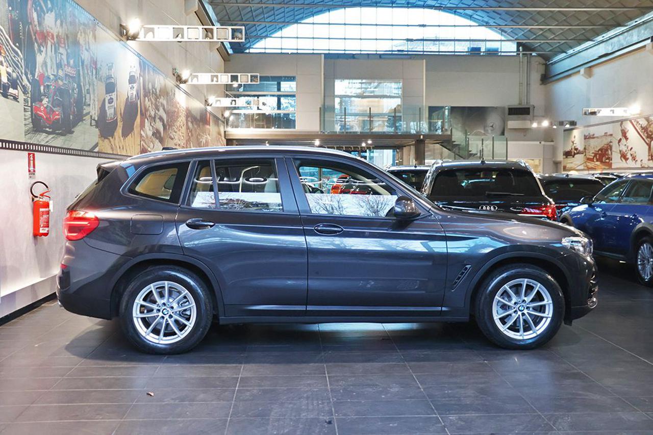 BMW X3 xDrive20d 48V Business Advantage - 2