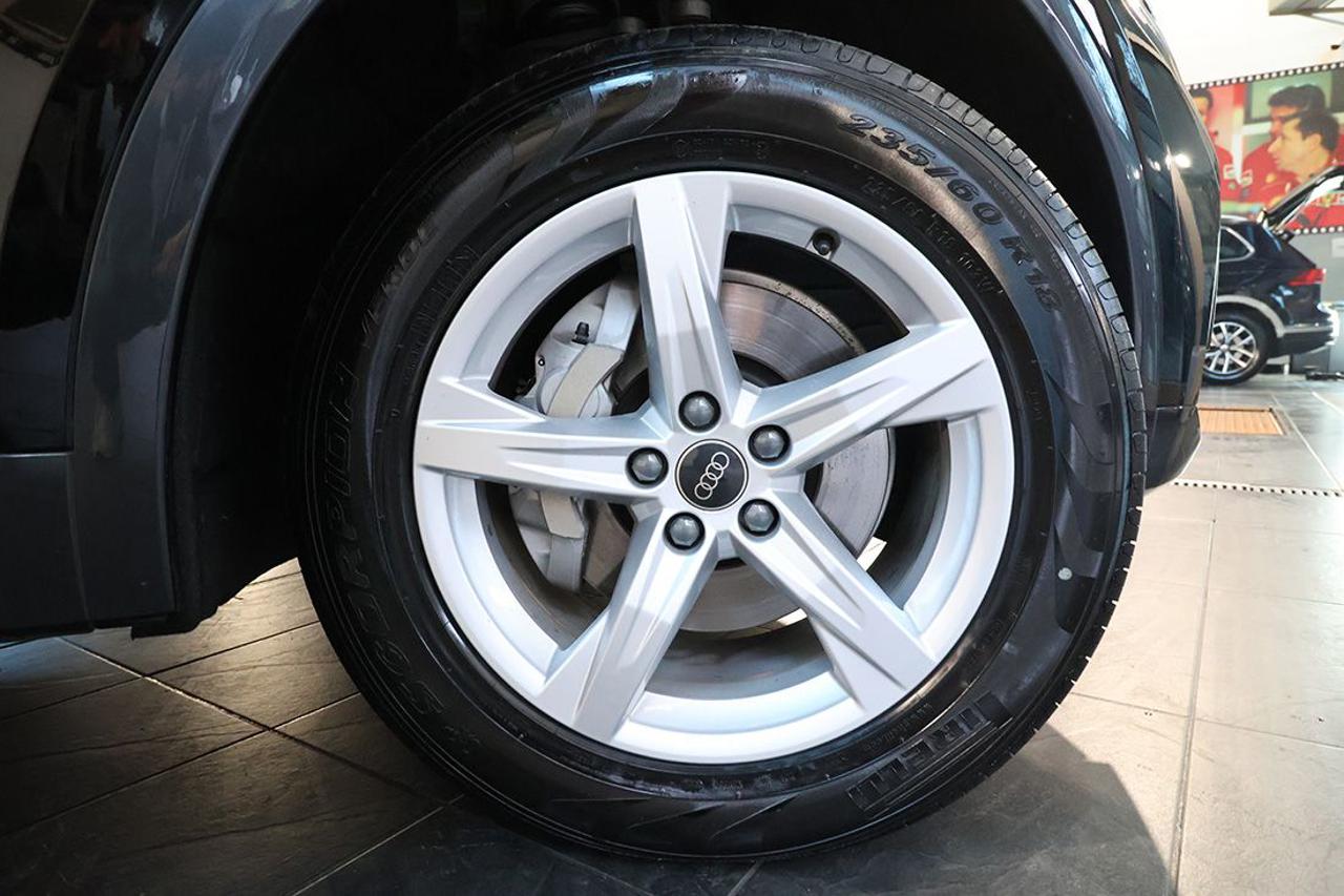 AUDI Q5 40 TDI Quattro S-Tronic Business Advanced - 6