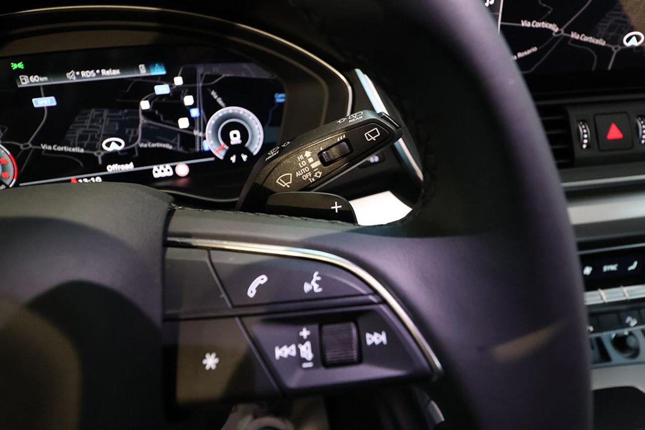 AUDI Q5 40 TDI Quattro S-Tronic Business Advanced - 22