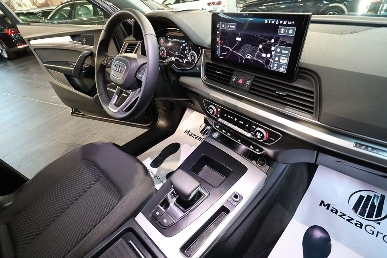 AUDI Q5 40 TDI Quattro S-Tronic Business Advanced - 35