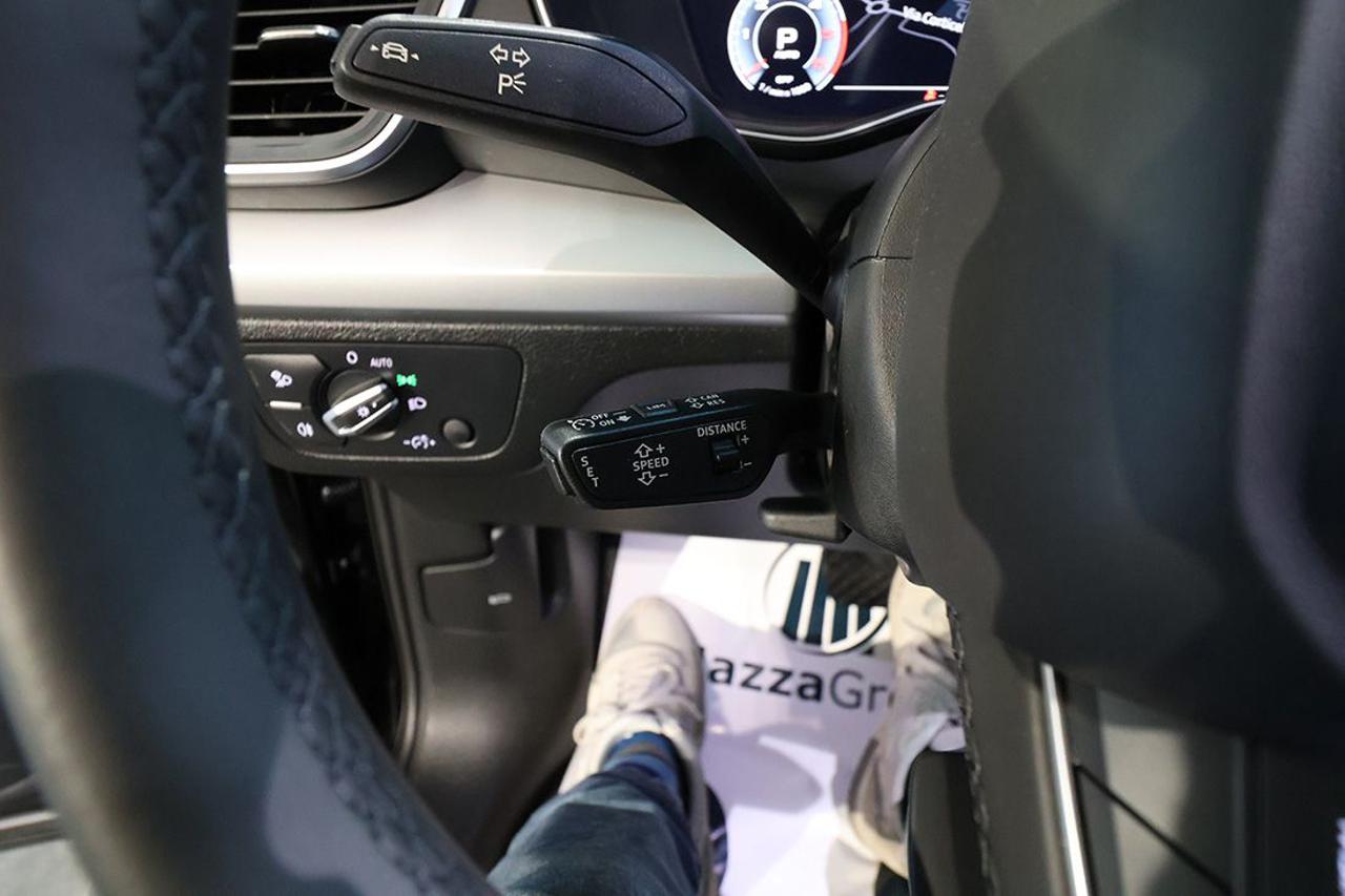 AUDI Q5 40 TDI Quattro S-Tronic Business Advanced - 23