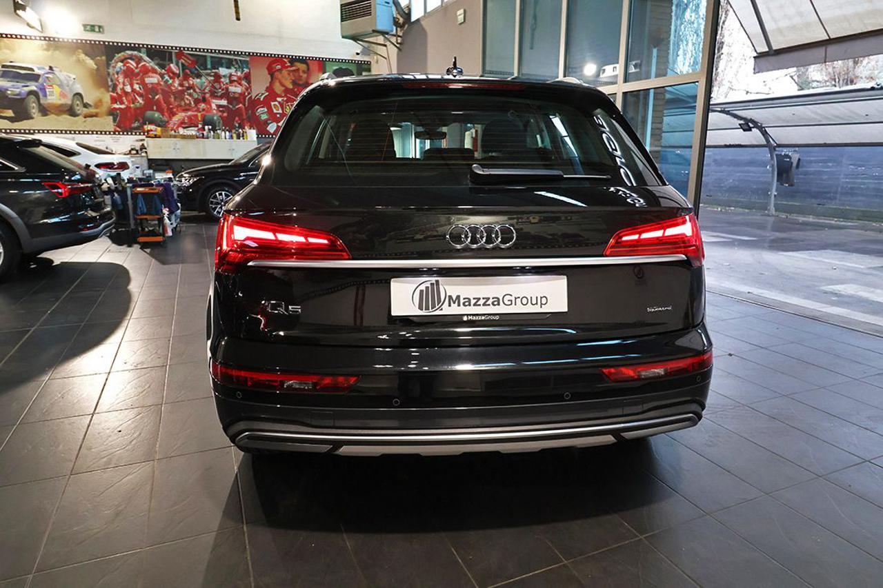 AUDI Q5 40 TDI Quattro S-Tronic Business Advanced - 8