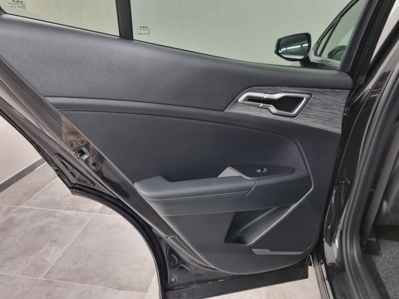 KIA Sportage 1.6 TGDi HEV AT STYLE - 24