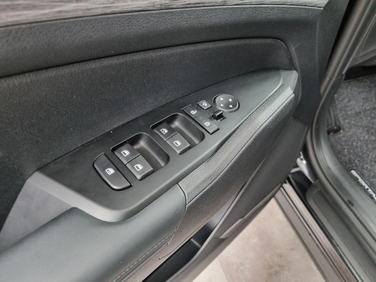 KIA Sportage 1.6 TGDi HEV AT STYLE - 21