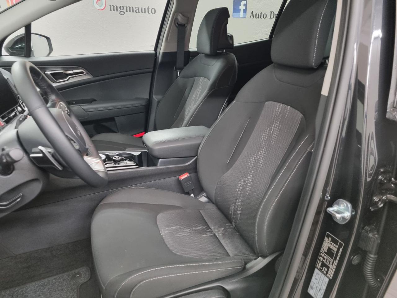 KIA Sportage 1.6 TGDi HEV AT STYLE - 23