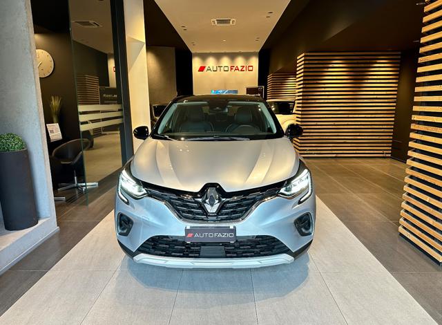 RENAULT Captur Argento metallizzato
