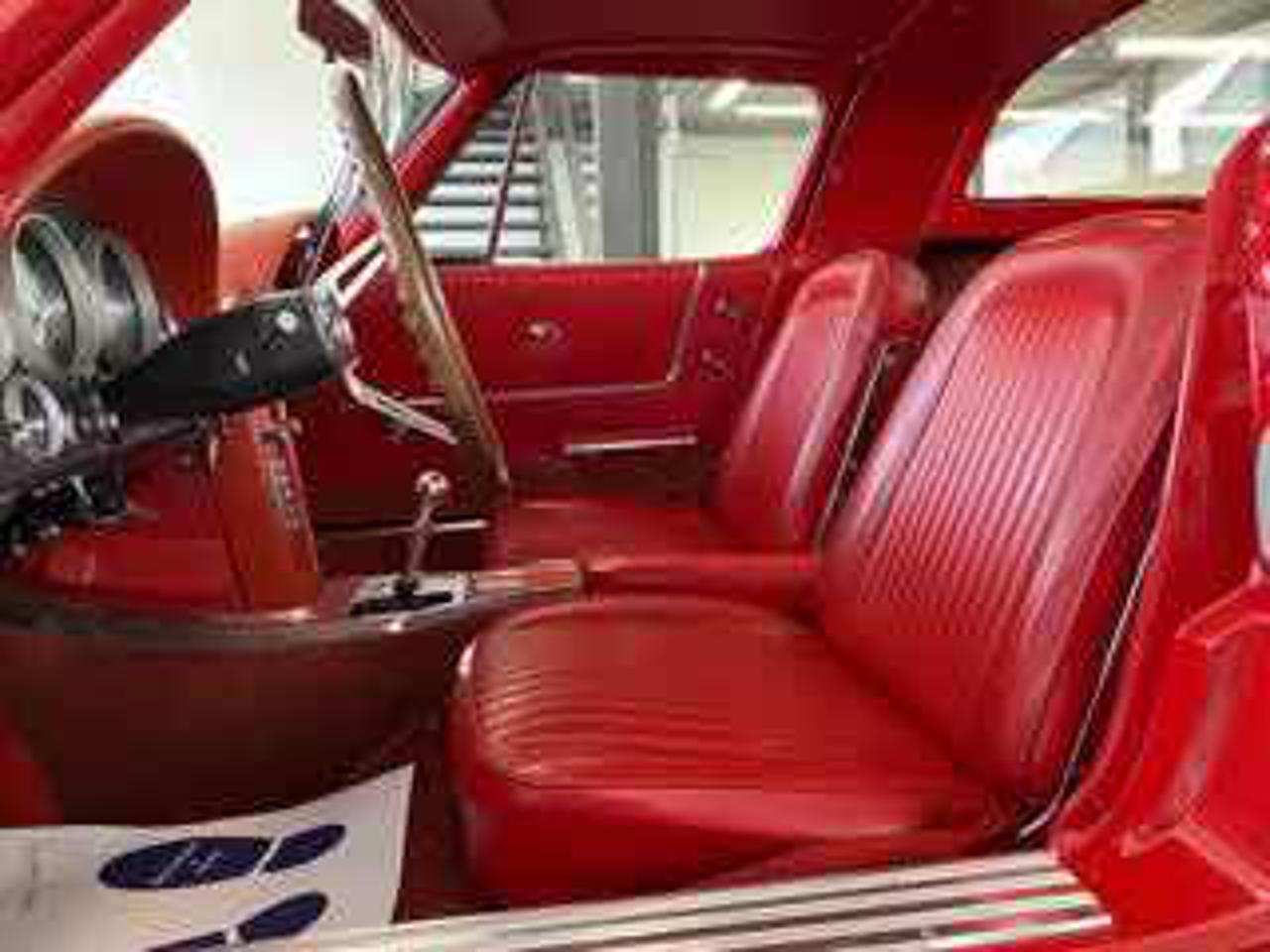 CORVETTE C2 STING RAY COUPE - 11