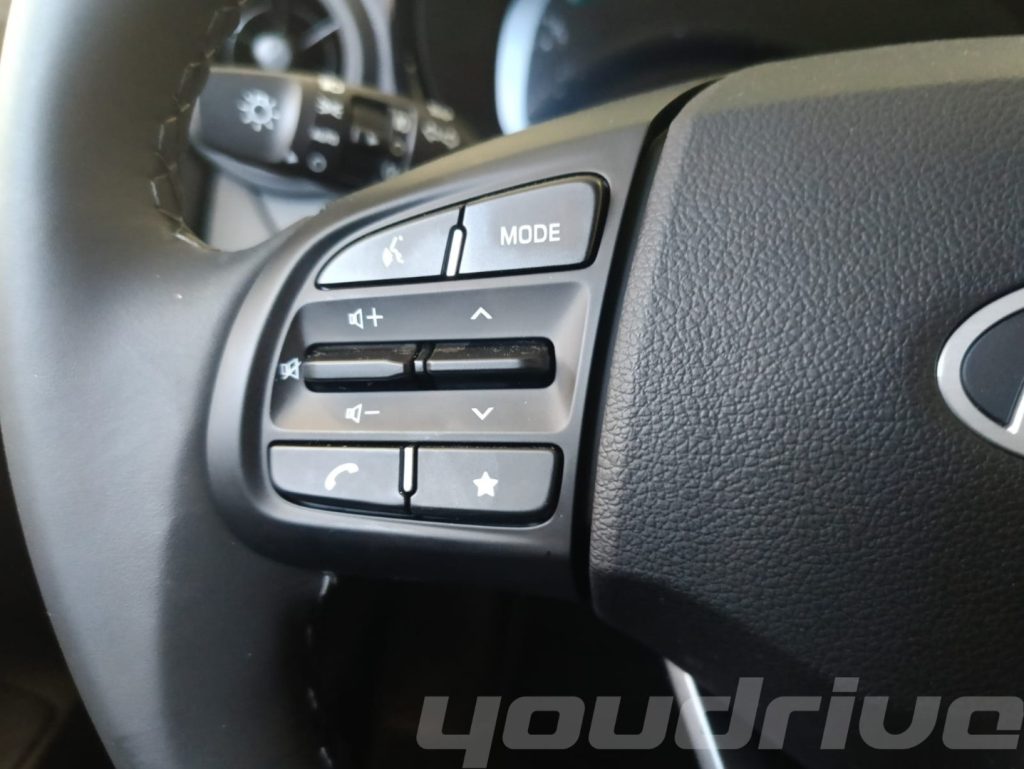 HYUNDAI i10 / 1.0 MPI Connectline MY 25 KM0 - 11