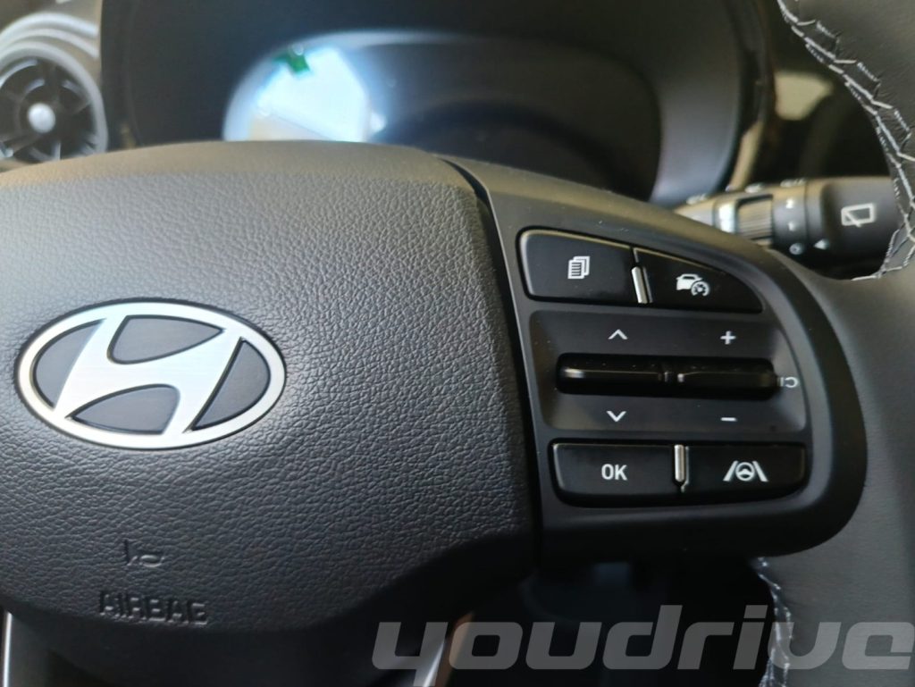 HYUNDAI i10 / 1.0 MPI Connectline MY 25 KM0 - 12