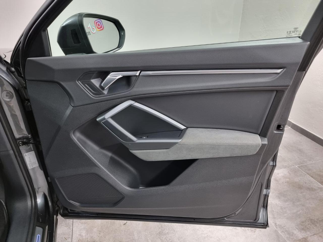 AUDI Q3 SPB 35 TDI S tronic S LINE edition - 22