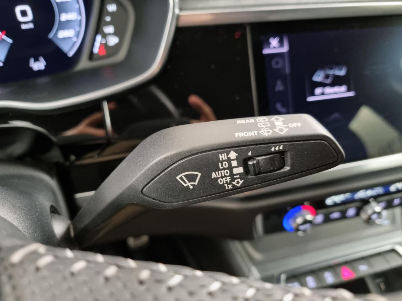 AUDI Q3 SPB 35 TDI S tronic S LINE edition - 31