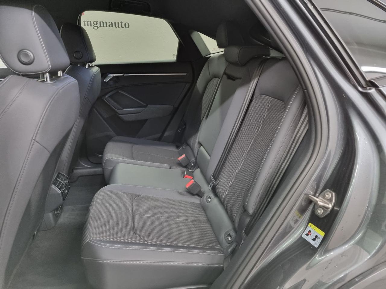 AUDI Q3 SPB 35 TDI S tronic S LINE edition - 20