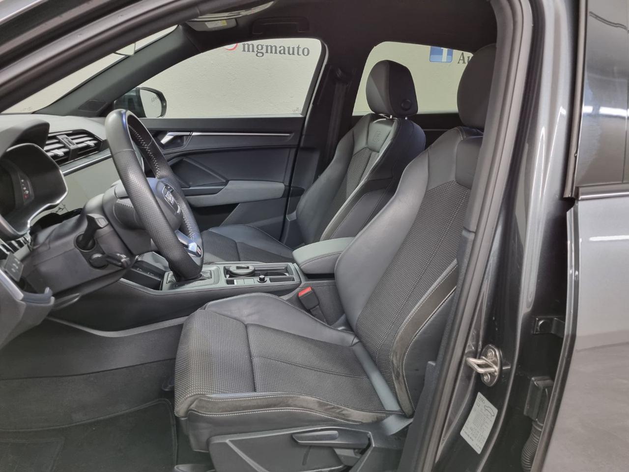 AUDI Q3 SPB 35 TDI S tronic S LINE edition - 19