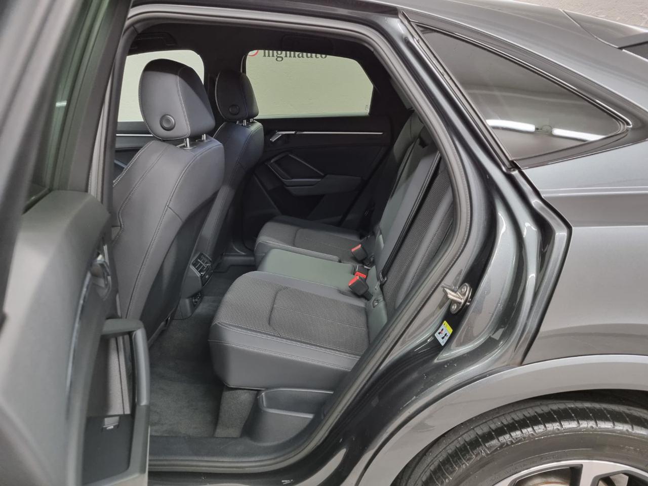 AUDI Q3 SPB 35 TDI S tronic S LINE edition - 9