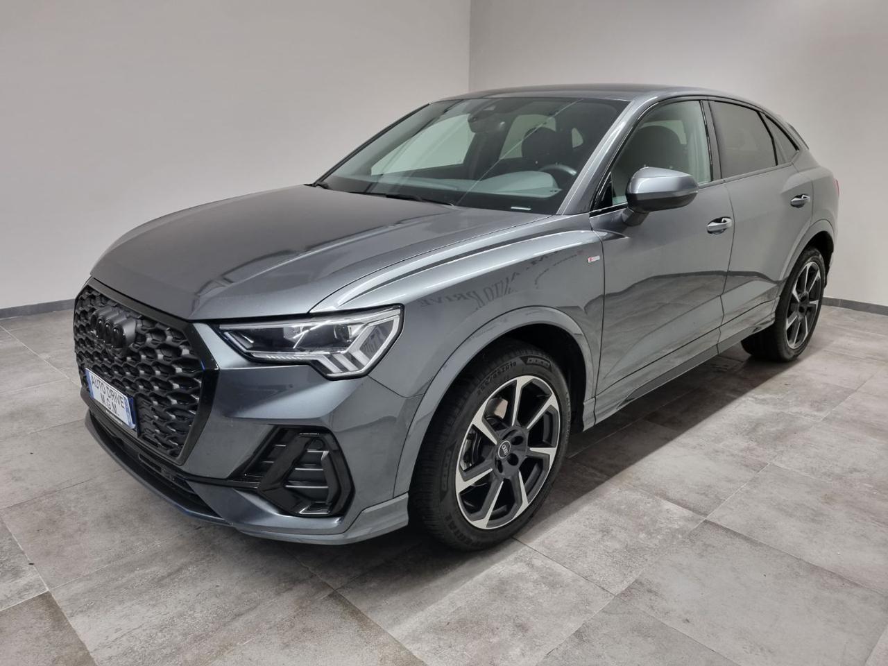 AUDI Q3 SPB 35 TDI S tronic S LINE edition - 40