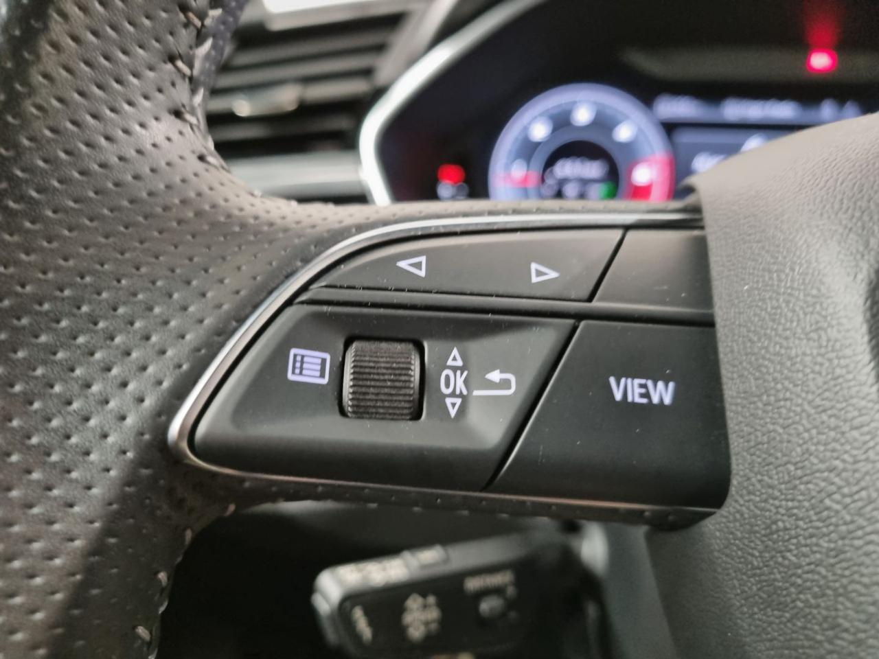 AUDI Q3 SPB 35 TDI S tronic S LINE edition - 28