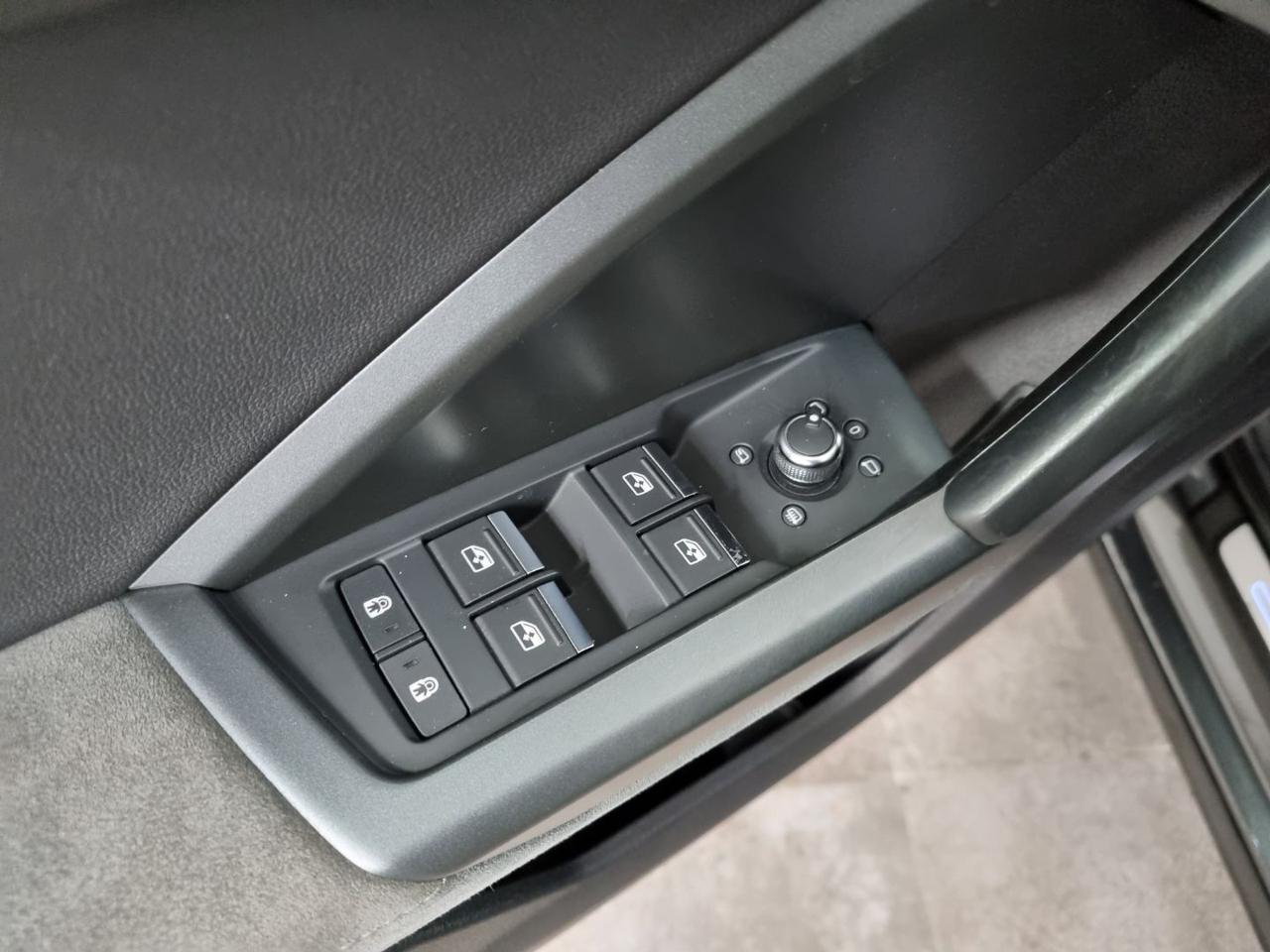 AUDI Q3 SPB 35 TDI S tronic S LINE edition - 37