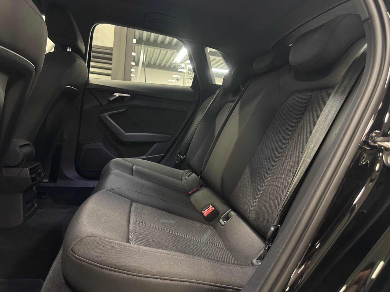 AUDI A3 SPB 30 TDI Business - 11