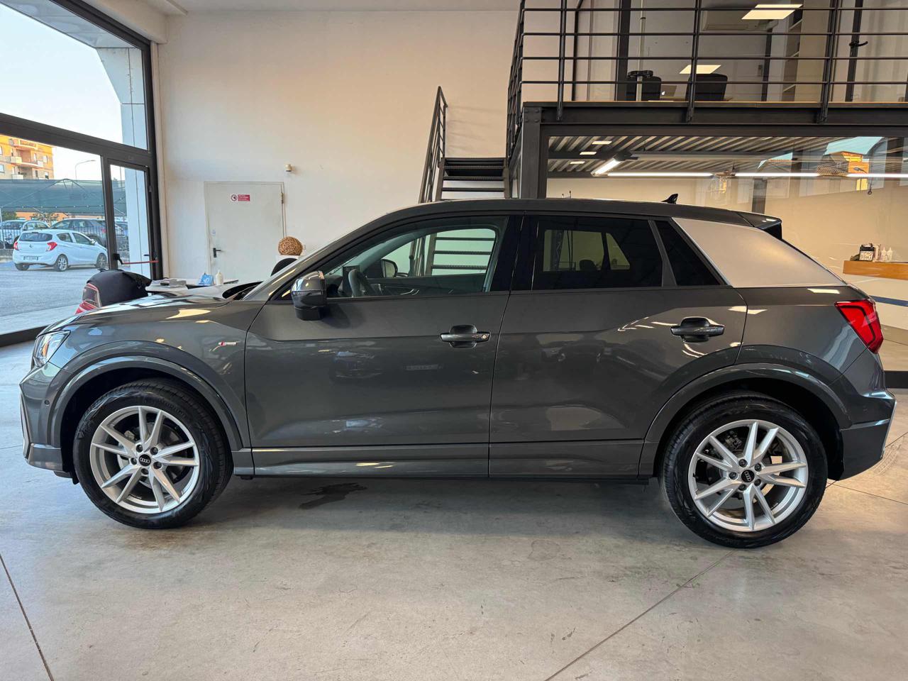 AUDI Q2 30 TFSI S line Edition Km 1813 - 6