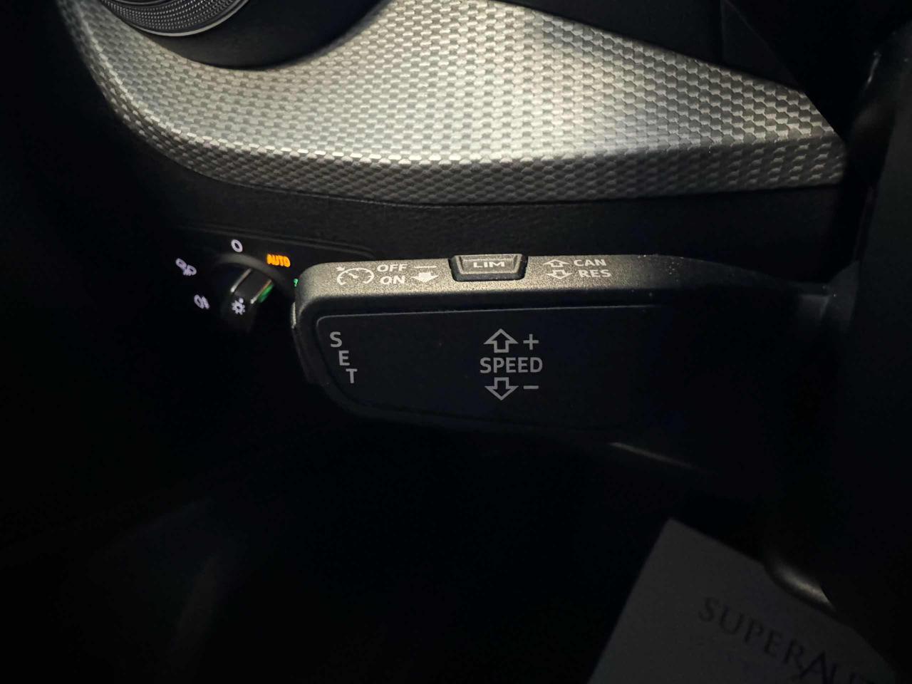 AUDI Q2 30 TFSI S line Edition Km 1813 - 21