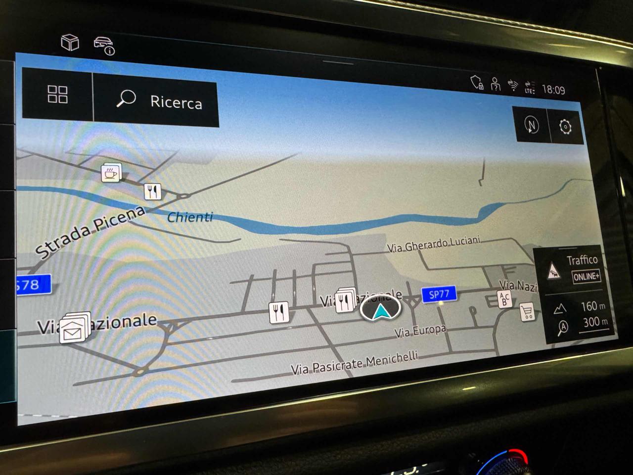 AUDI Q3 35 TDI S tronic S line Interiors - 15