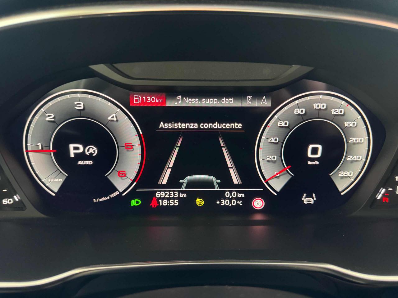 AUDI Q3 40 TDI quattro S tronic Business - 7