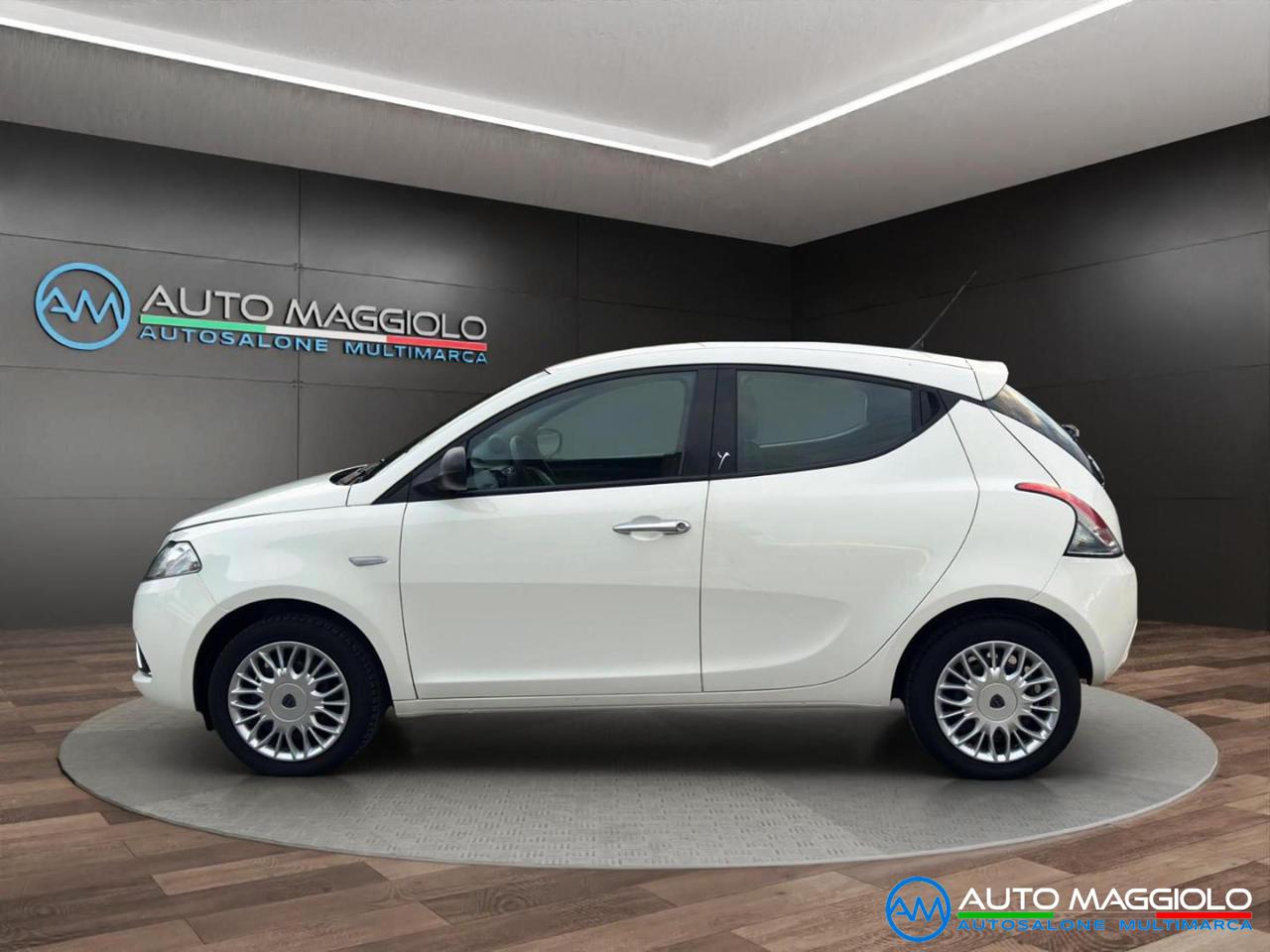 LANCIA Ypsilon 1.2 Benzina 69 CV 5 porte Silver PREZZO REALE - 8