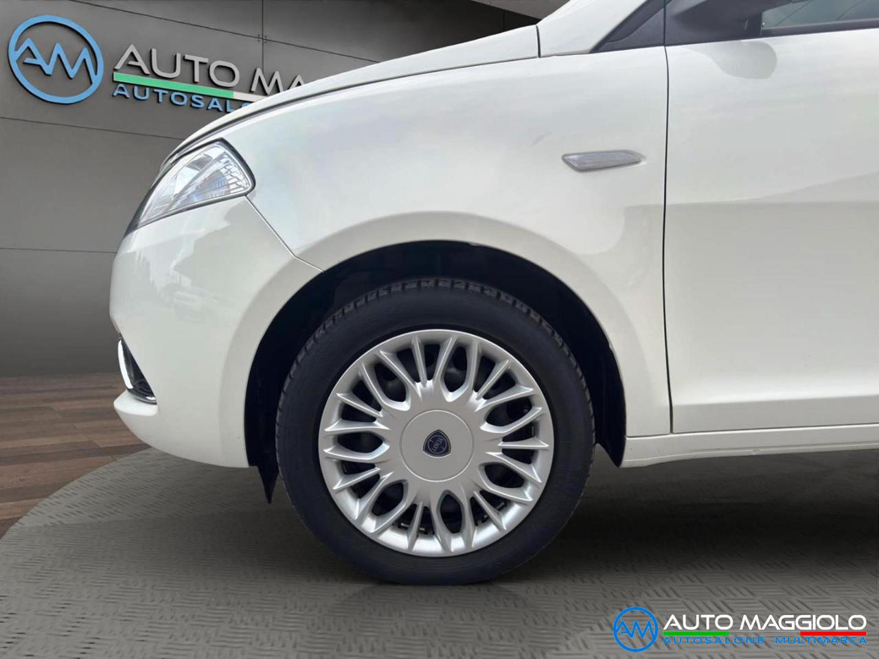 LANCIA Ypsilon 1.2 Benzina 69 CV 5 porte Silver PREZZO REALE - 9