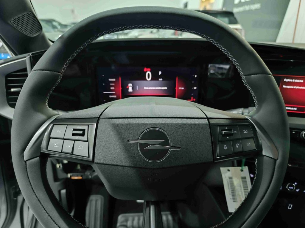 OPEL Mokka Hybrid 145 CV DCT6 GS - 16