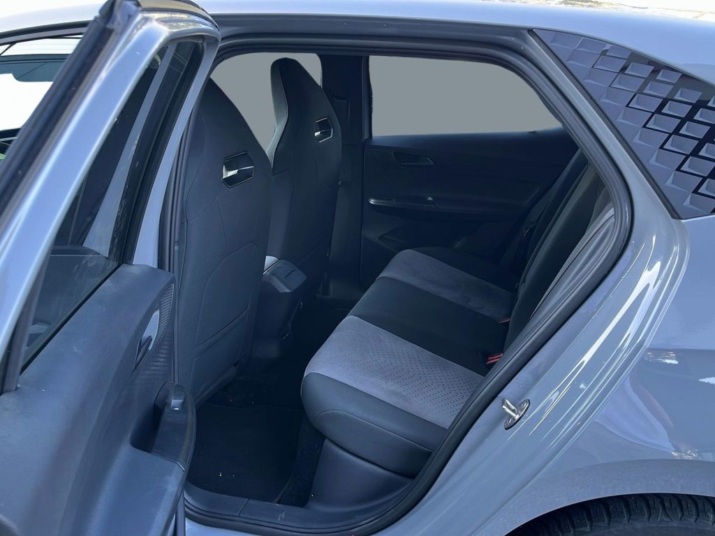 CUPRA Born 58kwh - 10